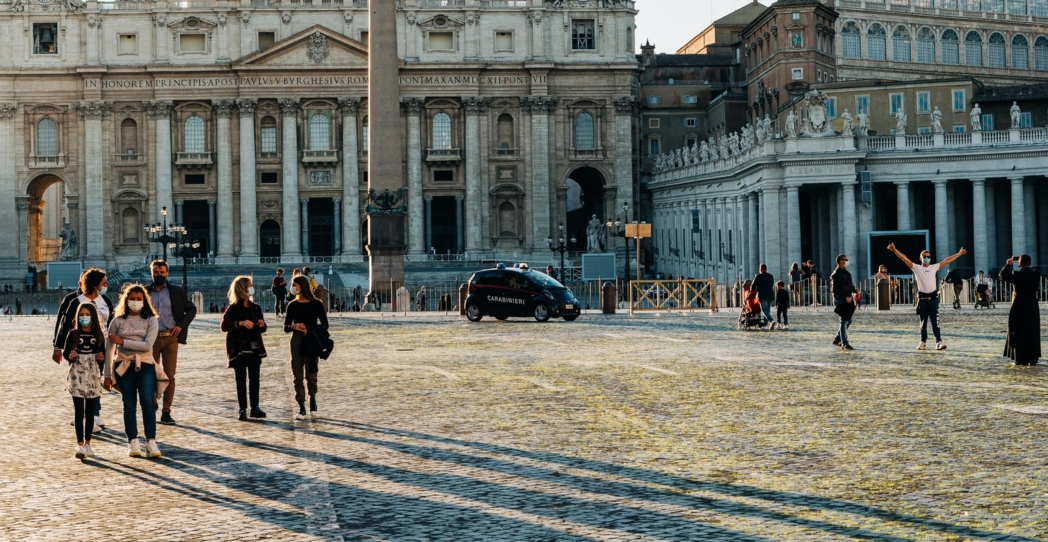 El Vaticano tira de reservas para afrontar la crisis y se dispone a vender patrimonio