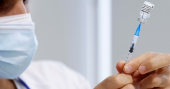 La polémica de la tercera dosis